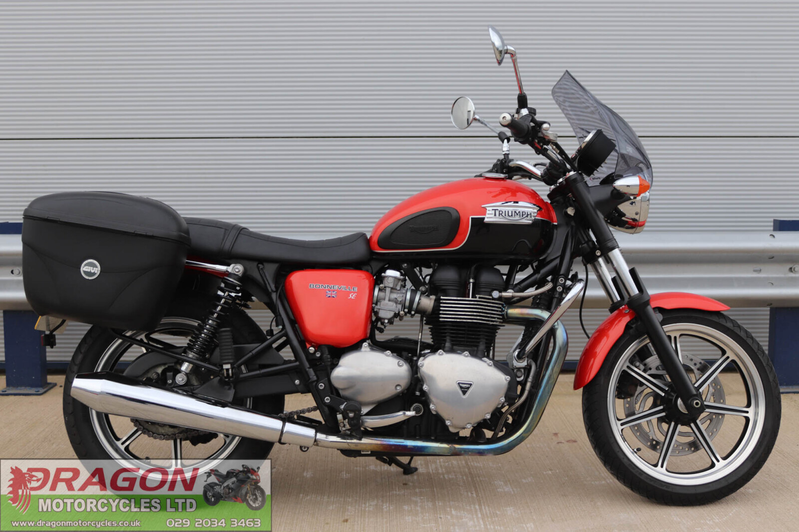 2012 Triumph Bonneville 865 SE