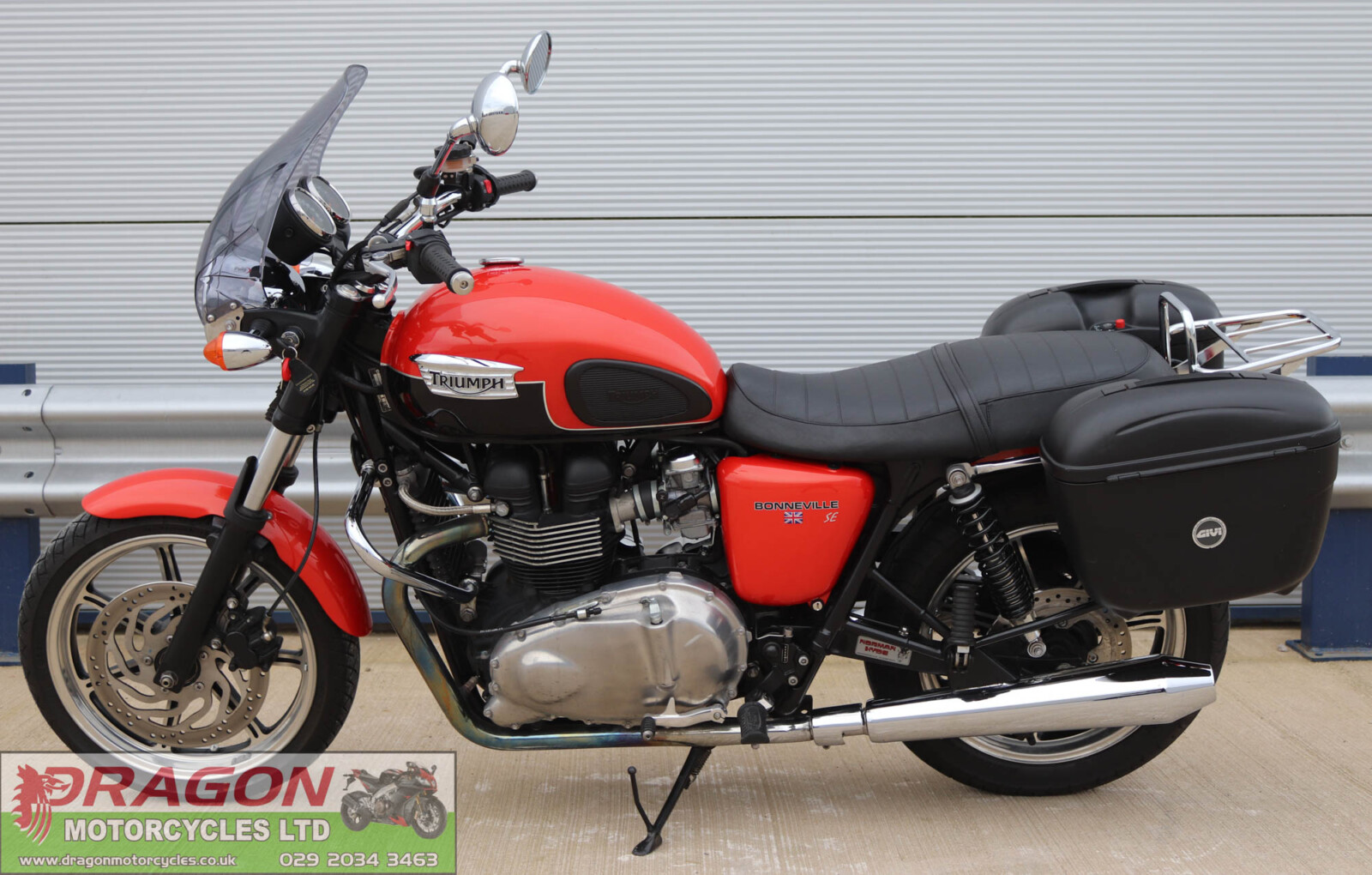 2012 Triumph Bonneville 865 SE